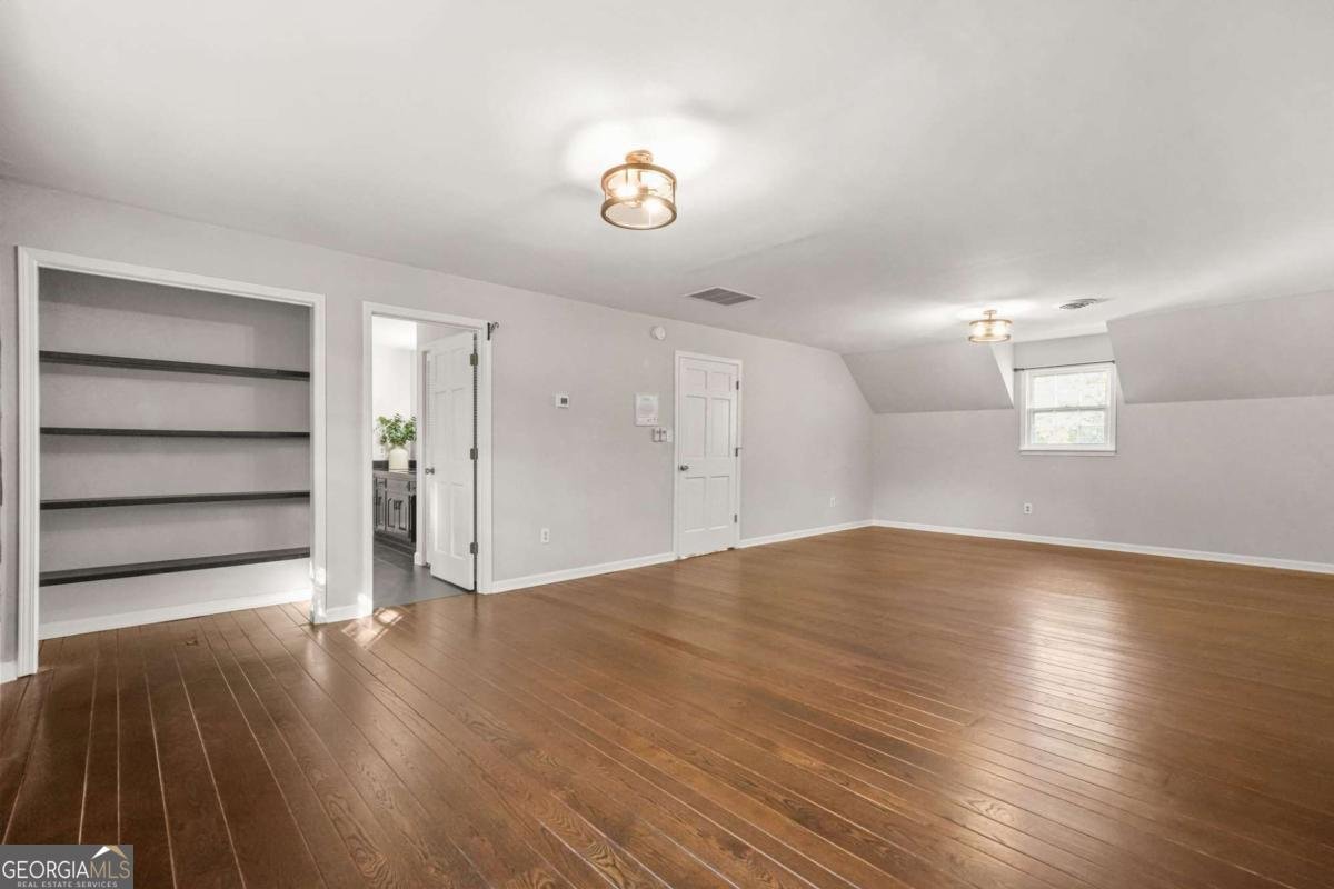 5422 Hill Road Powder Springs - 55