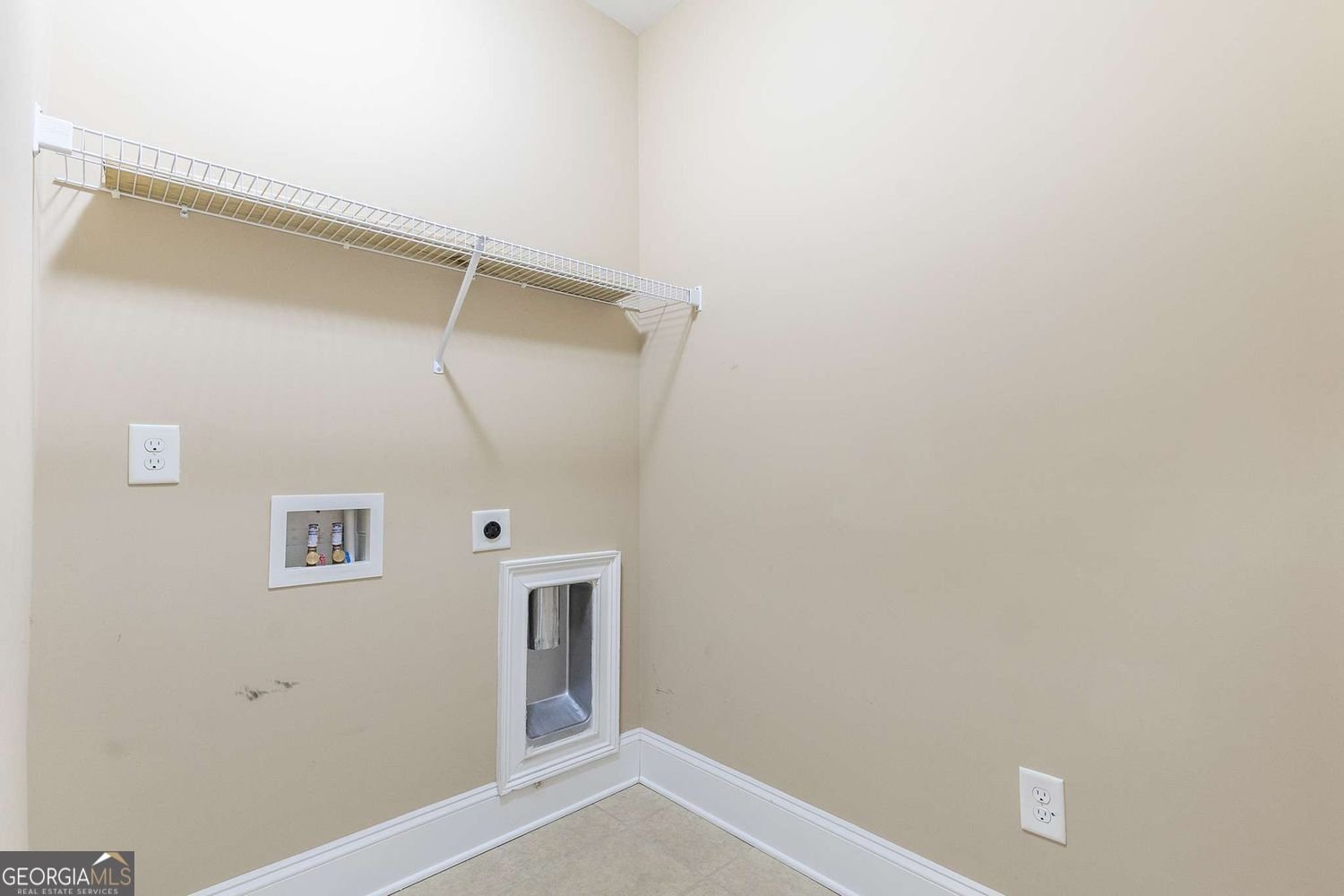 1155 Holly Avenue Atlanta - 33