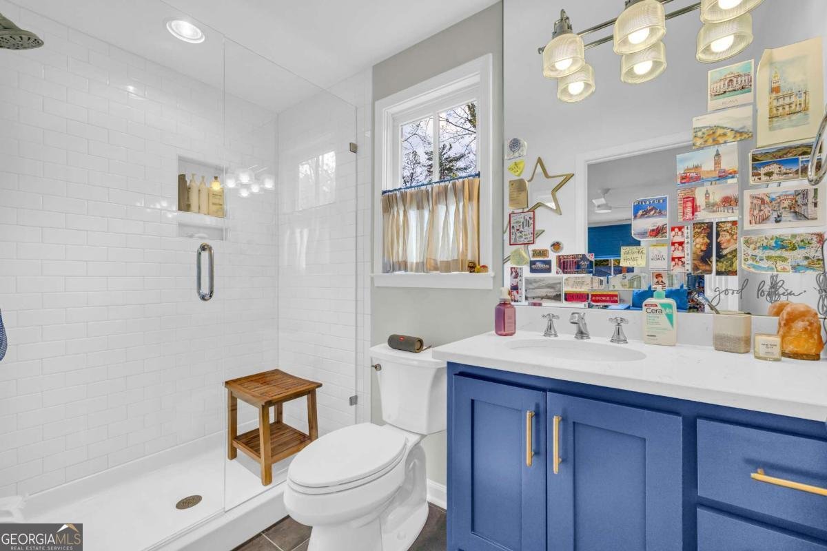 909 Parkhill Place Gainesville - 33