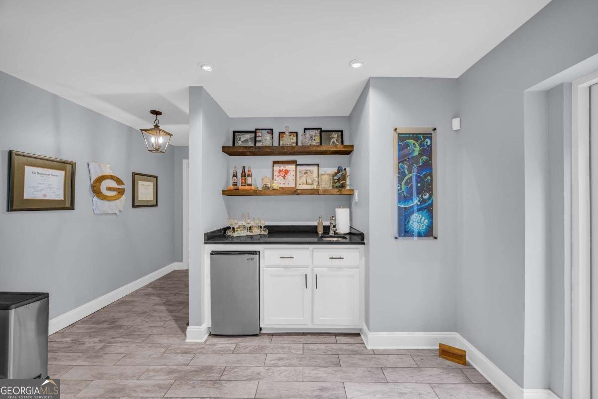 909 Parkhill Place Gainesville - 45