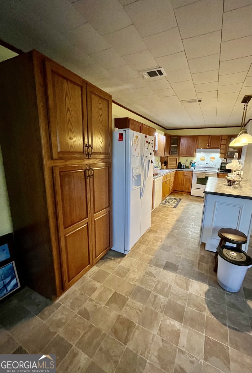 404 Community Drive Waycross - 1