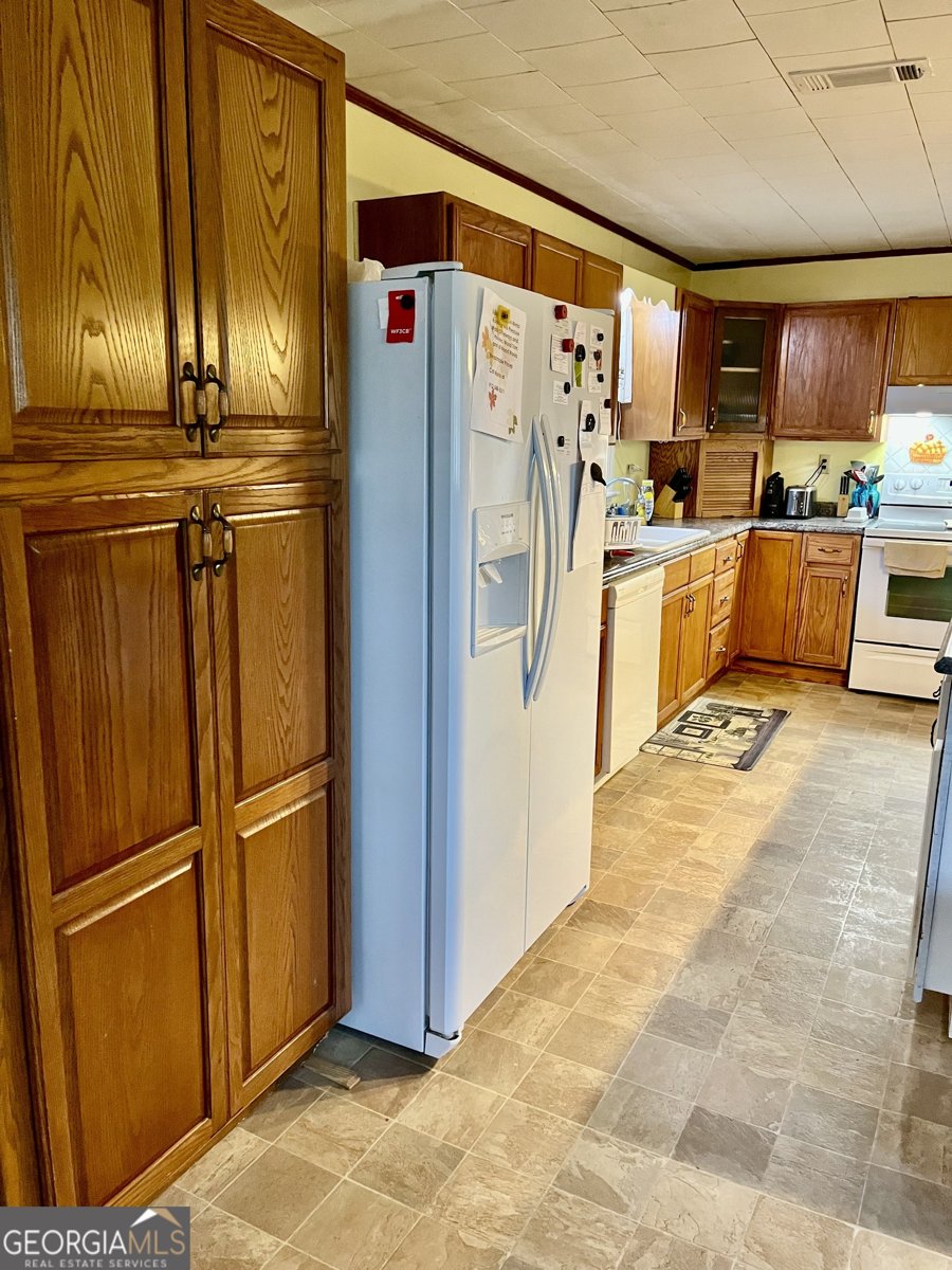 404 Community Drive Waycross - 3