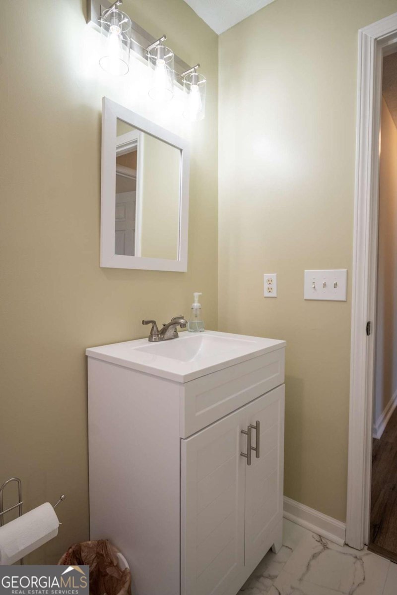 248 Highland Estates Commerce - 25