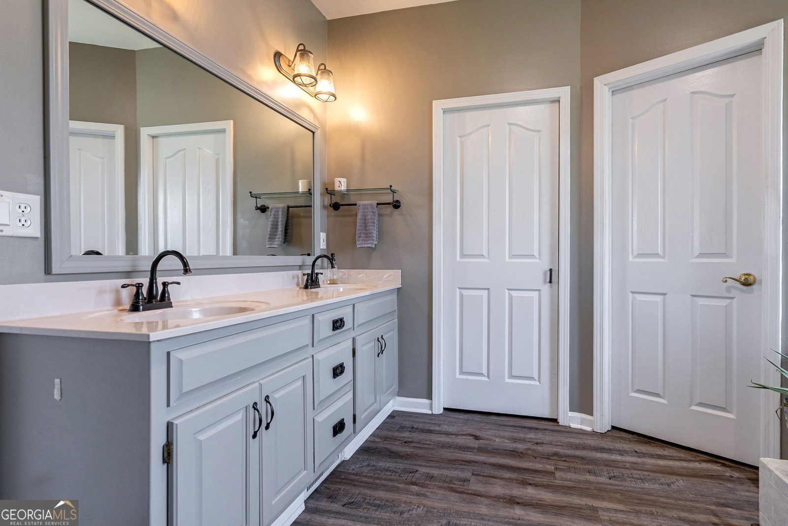 157 RIVERBEND Circle Royston - 30