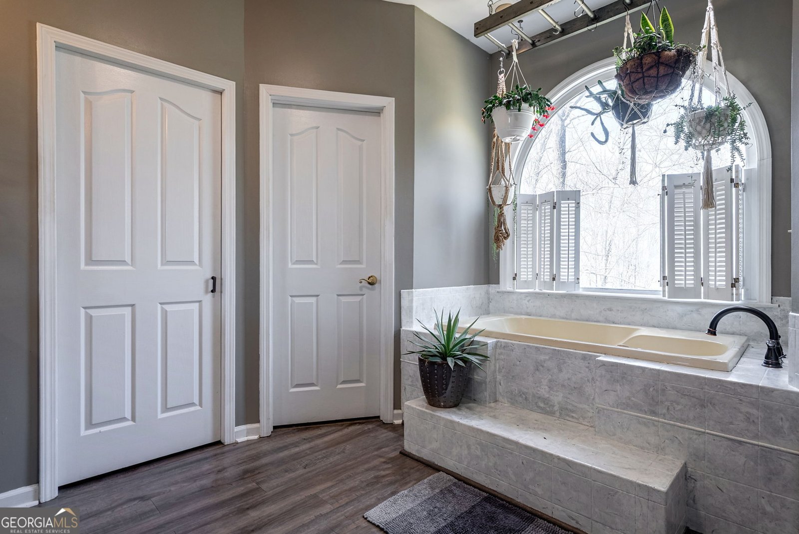 157 RIVERBEND Circle Royston - 31