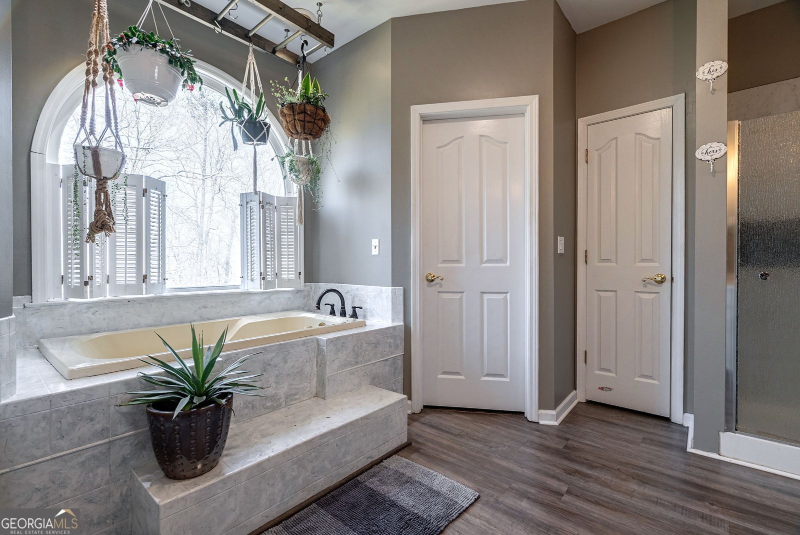 157 RIVERBEND Circle Royston - 32