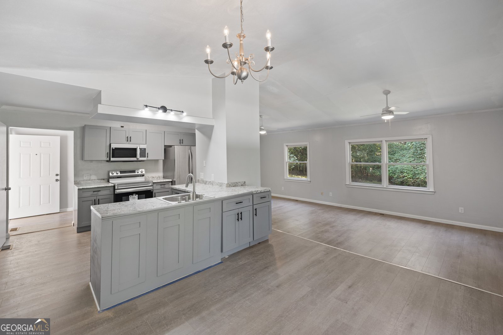 667 Alcovy forest Drive Lawrenceville - 11