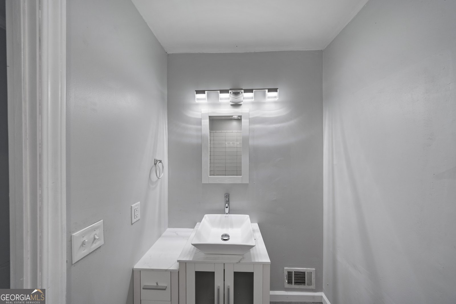 667 Alcovy forest Drive Lawrenceville - 14