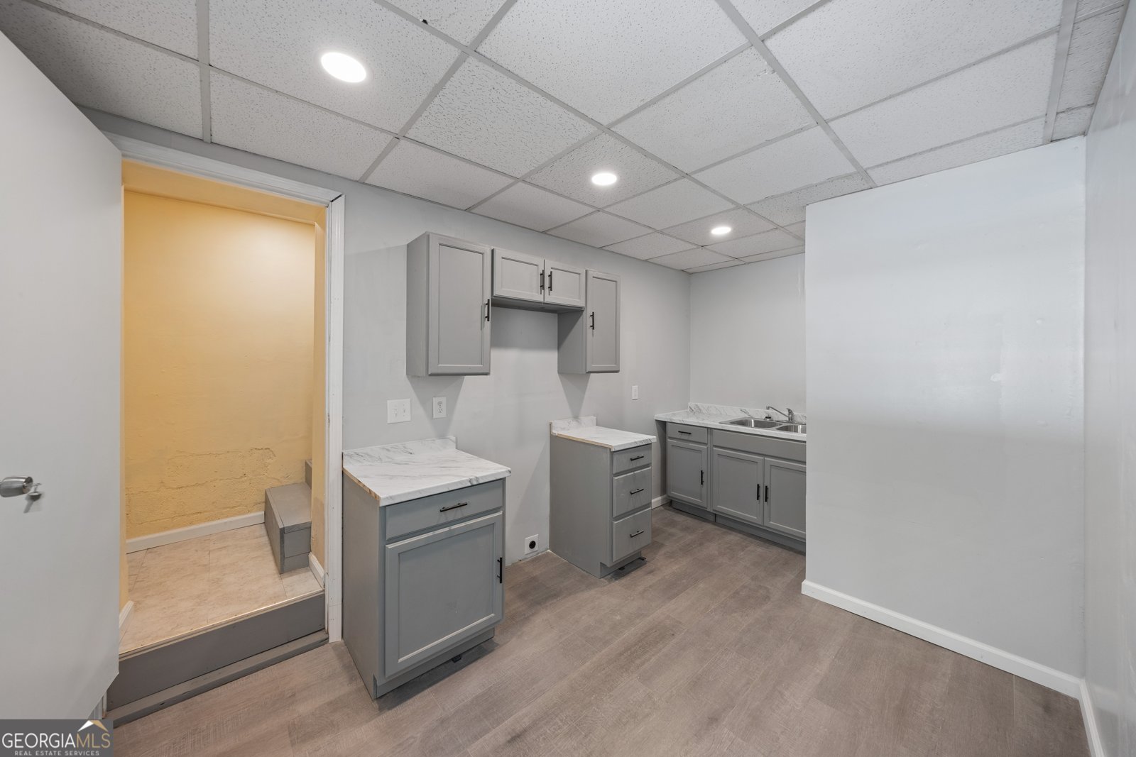 667 Alcovy forest Drive Lawrenceville - 32