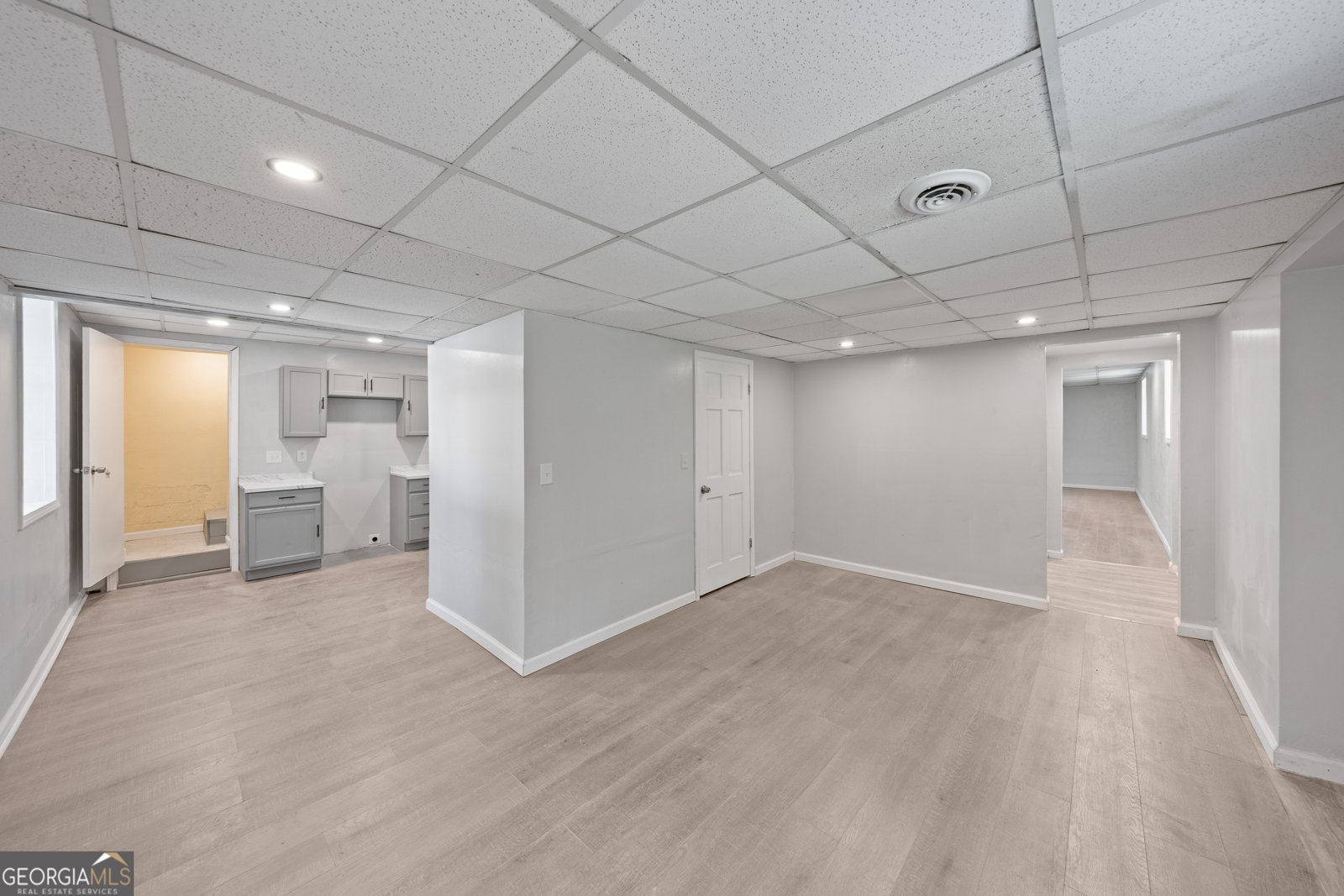 667 Alcovy forest Drive Lawrenceville - 34