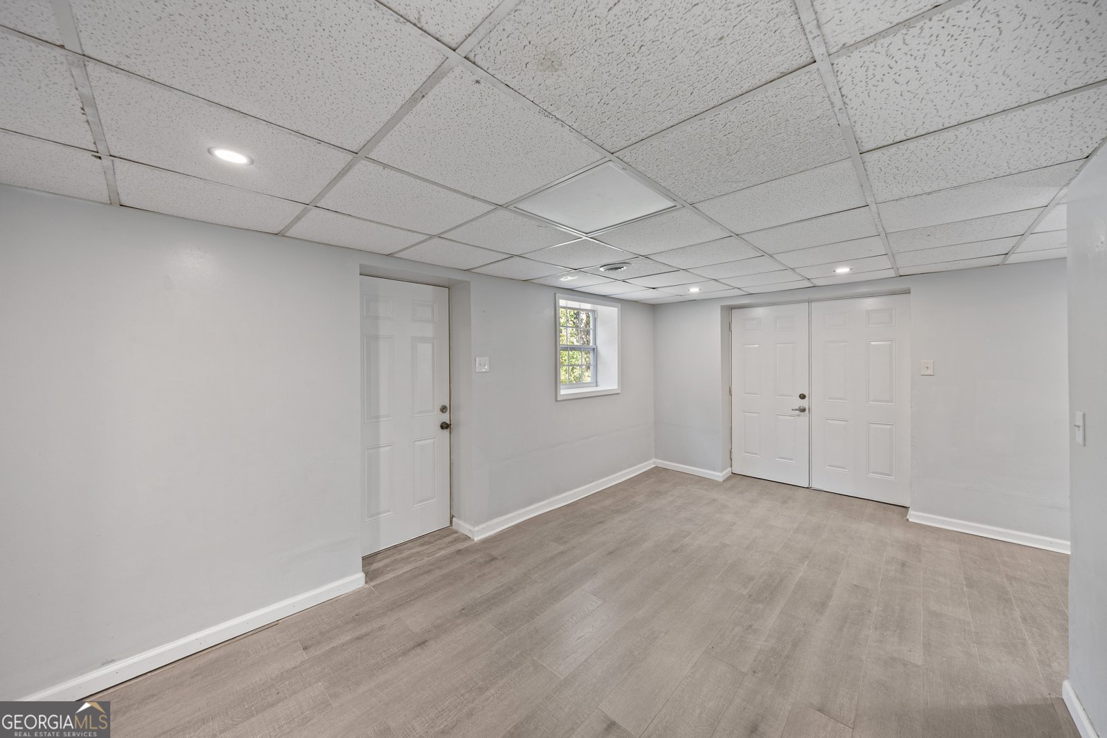 667 Alcovy forest Drive Lawrenceville - 35