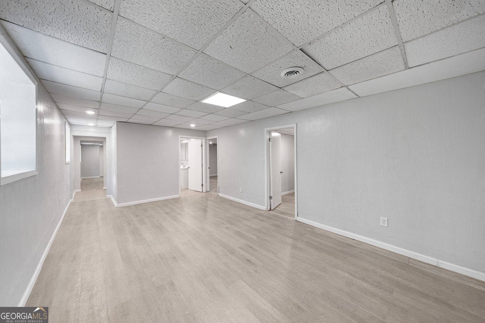 667 Alcovy forest Drive Lawrenceville - 38