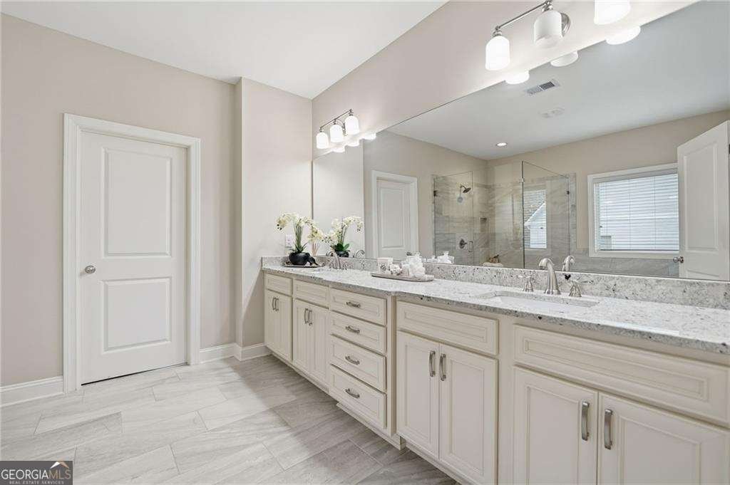 4835 White Blossom Court Cumming - 40