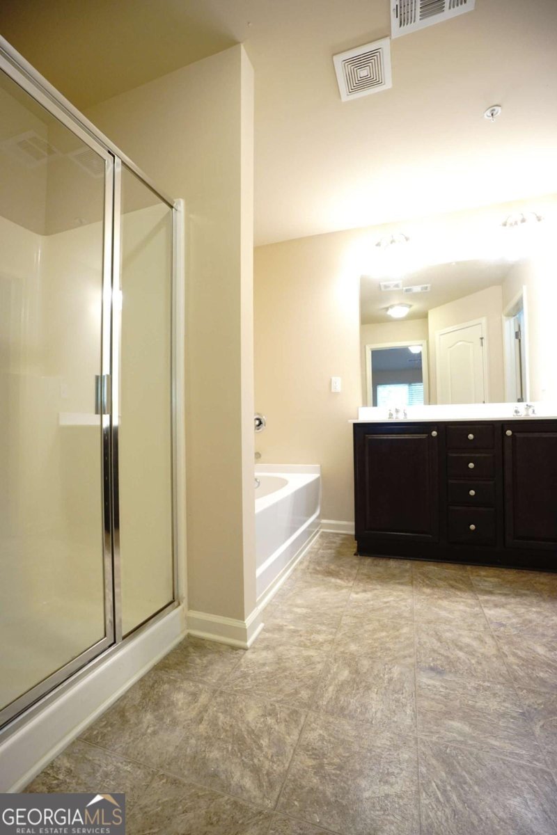 923 Spicy Oak Drive Lawrenceville - 16