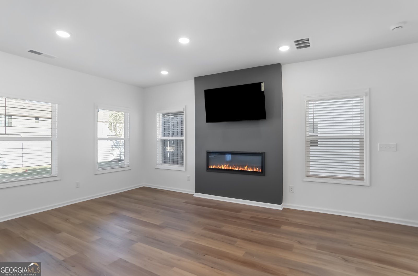 183 Jackson Heights Cleveland - 5