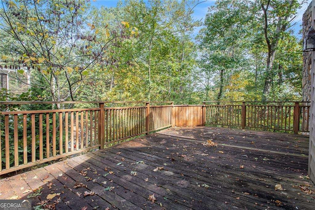 175 Spring Drive Roswell - 18