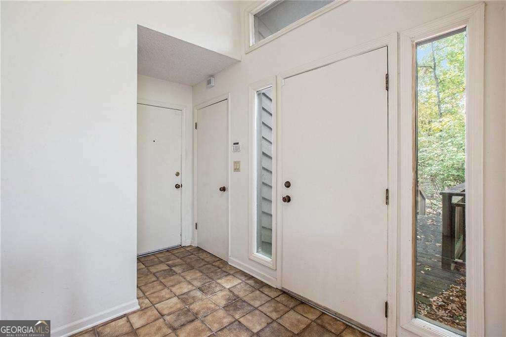 175 Spring Drive Roswell - 3