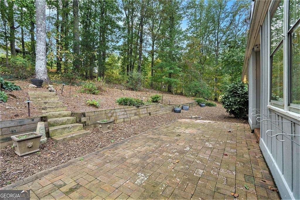 4304 Lindsey Way Roswell - 1