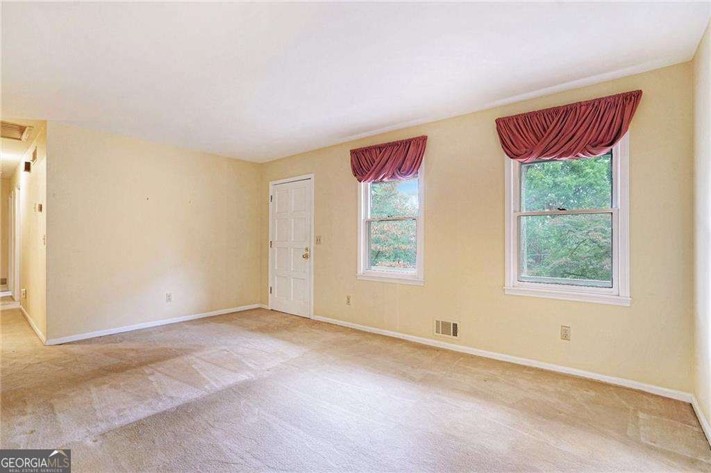 4304 Lindsey Way Roswell - 11