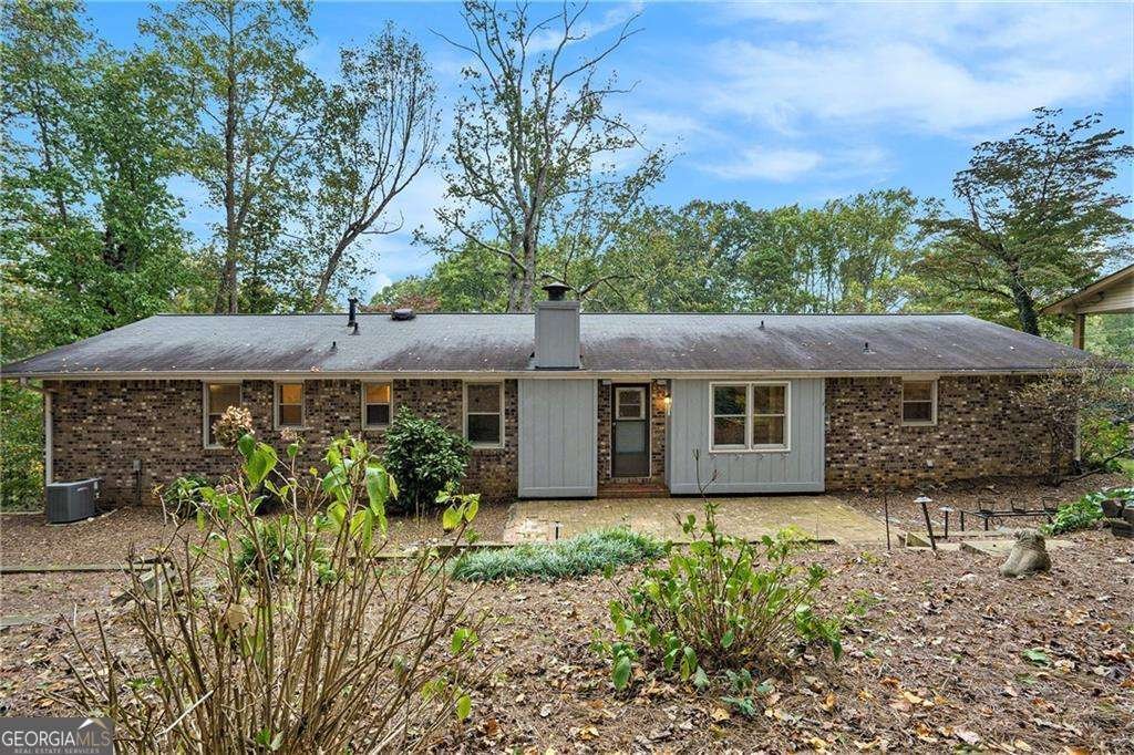 4304 Lindsey Way Roswell - 4