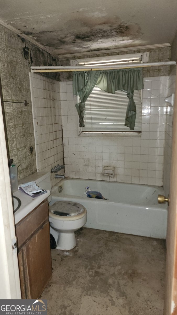 2061 Manson Road Macon - 24