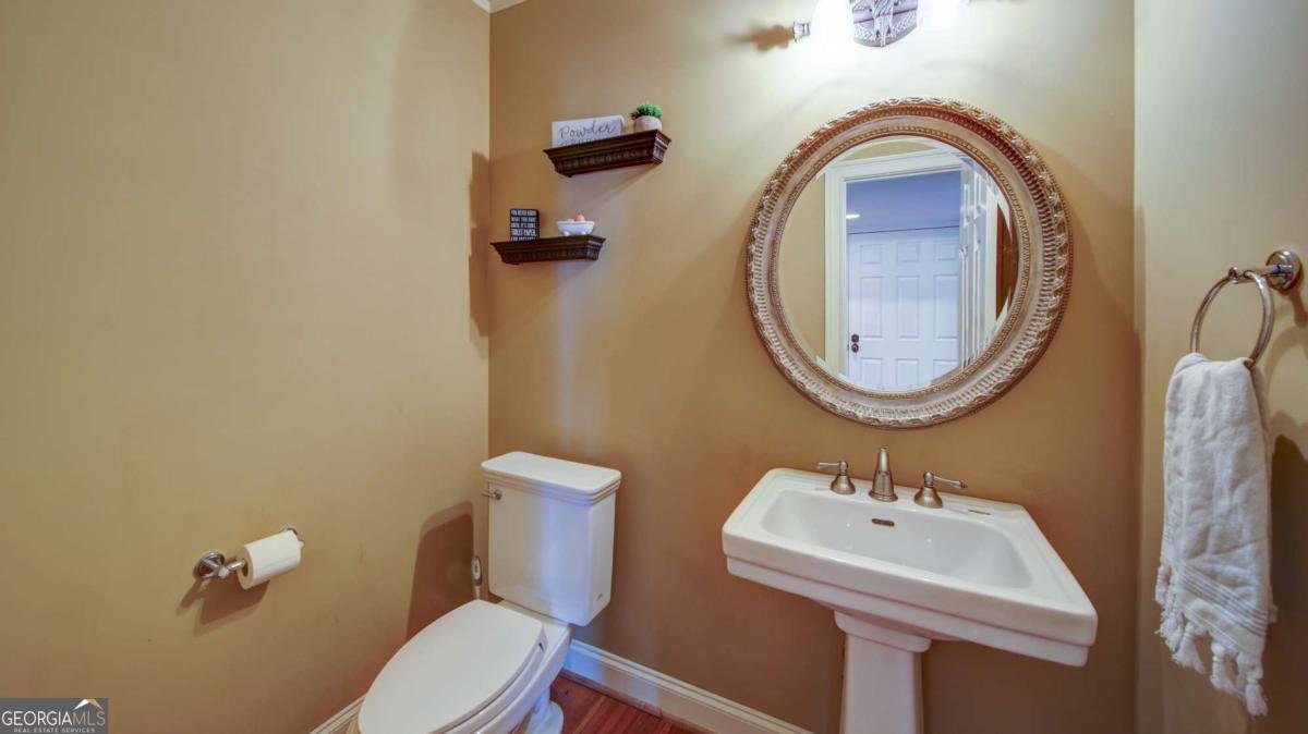 5580 Point West Drive Oakwood - 16