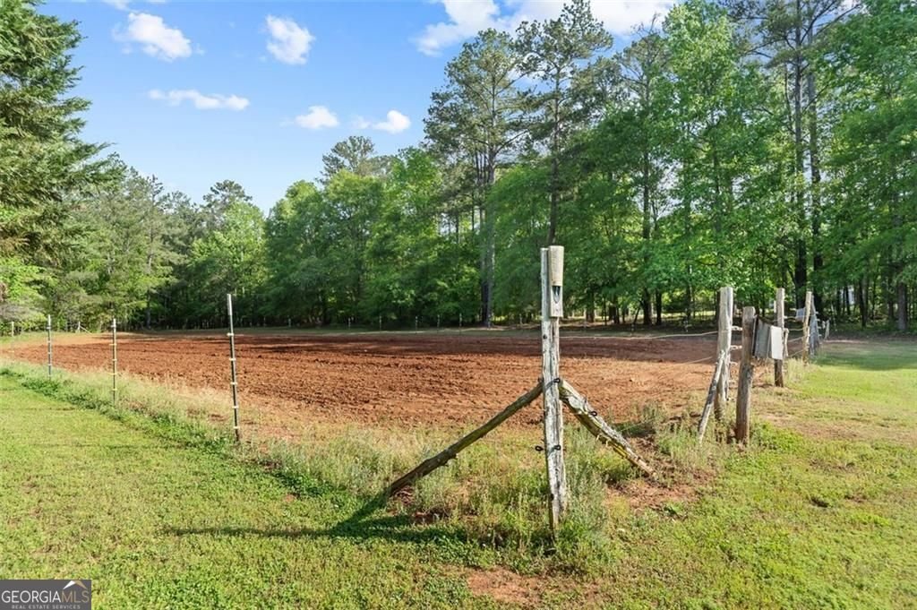 521 KLINE Road Shady Dale - 43