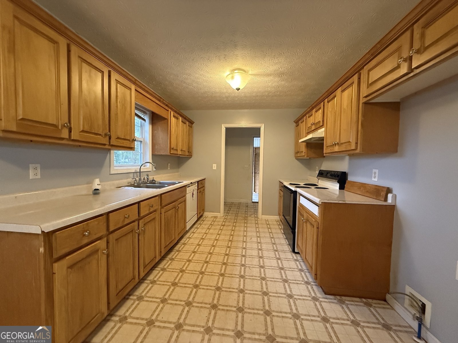 145 Goldust Avenue Clarkesville - 10