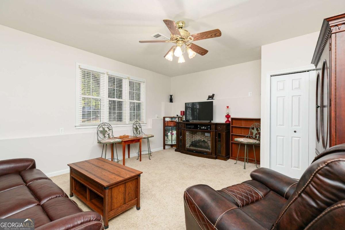 163 Clubhouse Drive Kennesaw - 26