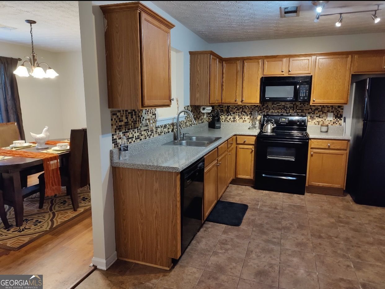 1600 Keystone Conley - 12