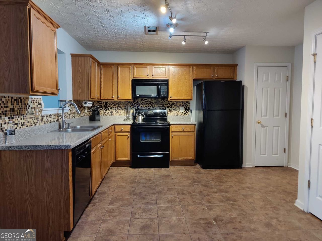 1600 Keystone Conley - 9