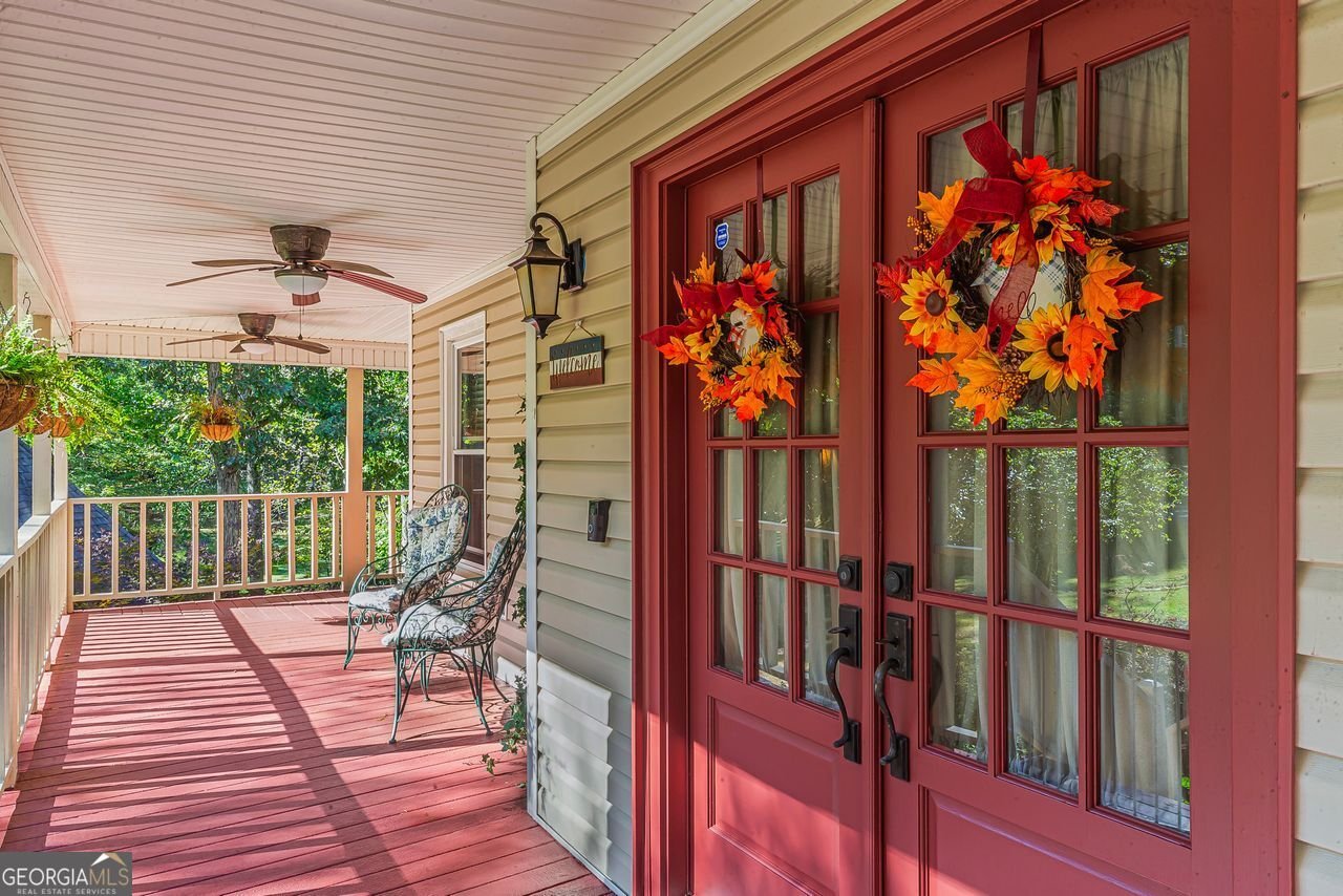 31 FAWN LAKE Trail White - 16