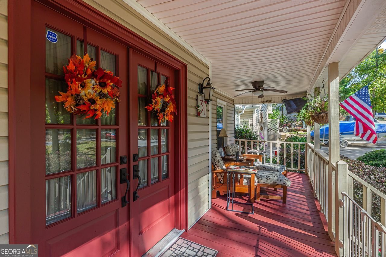 31 FAWN LAKE Trail White - 17