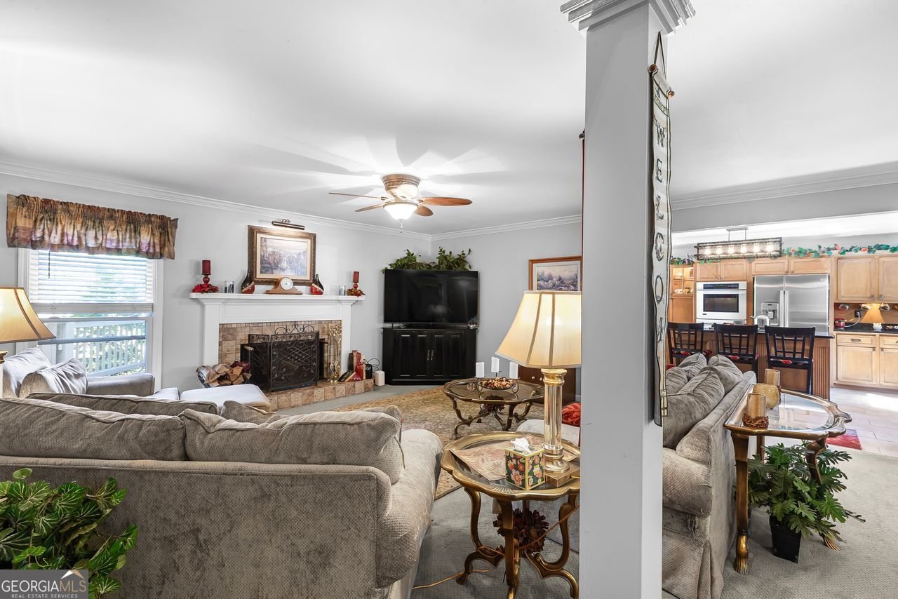 31 FAWN LAKE Trail White - 20