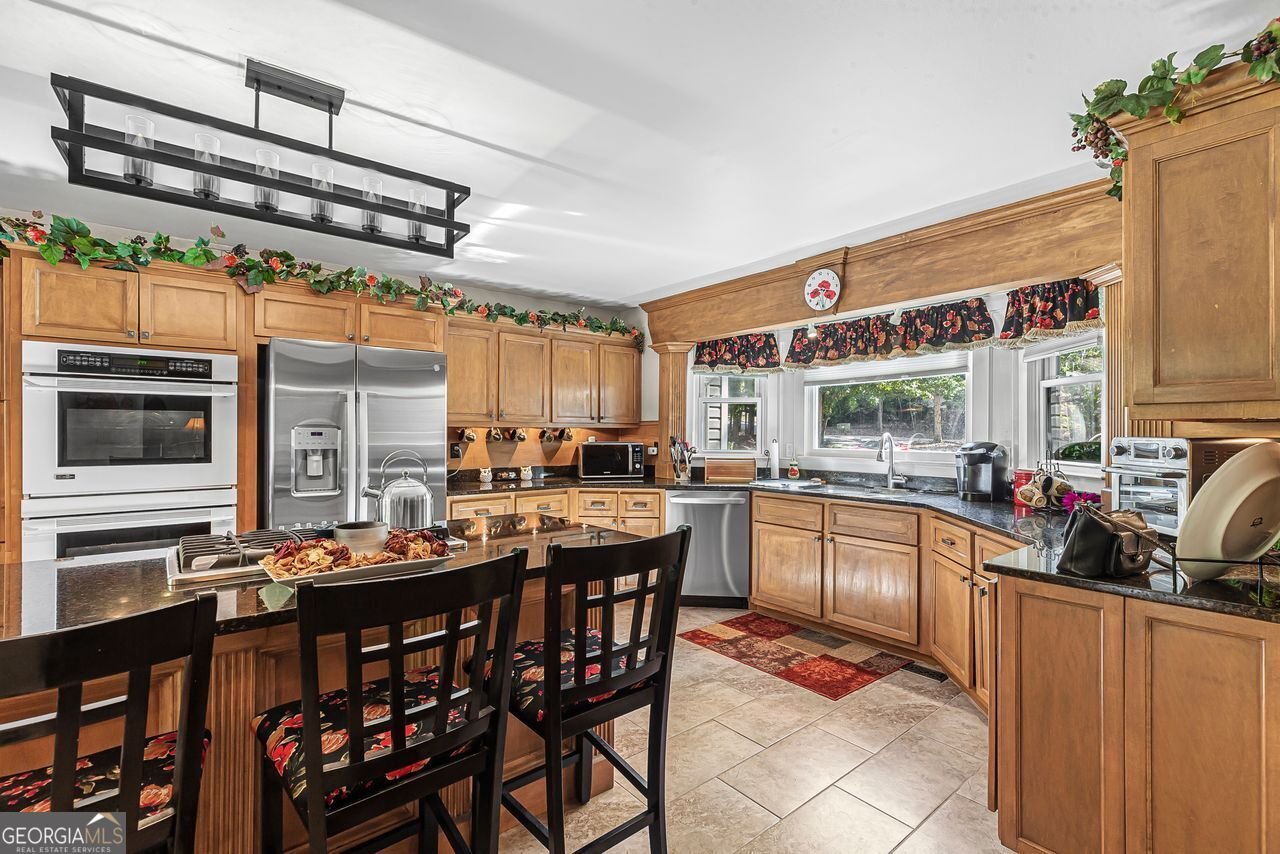 31 FAWN LAKE Trail White - 23