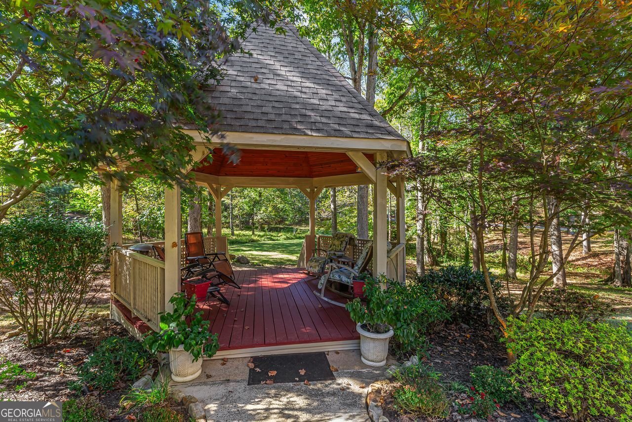 31 FAWN LAKE Trail White - 44