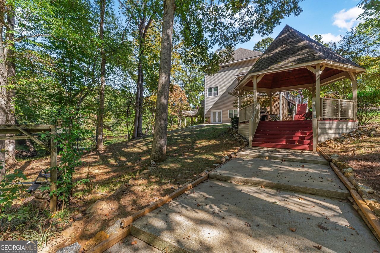 31 FAWN LAKE Trail White - 45