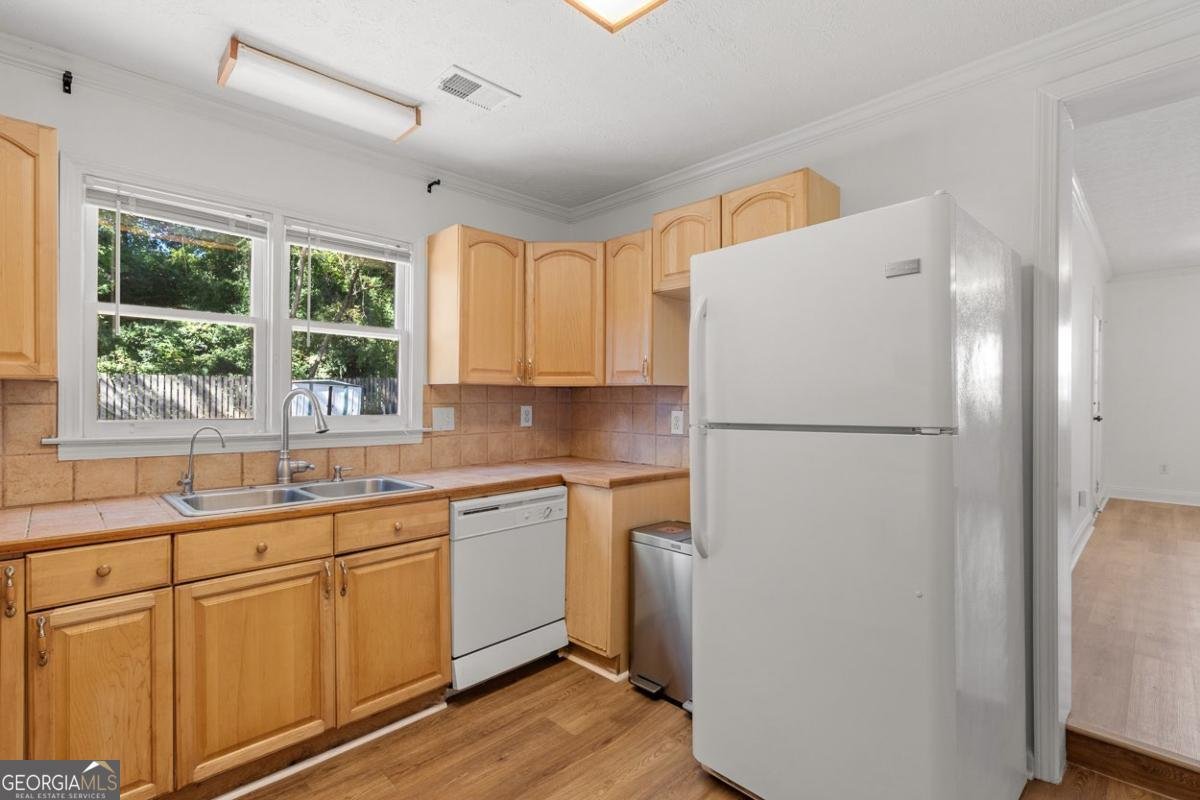 981 Cherokee Avenue Atlanta - 16