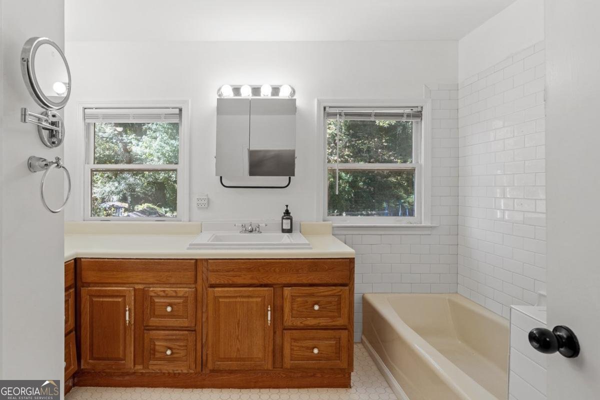 981 Cherokee Avenue Atlanta - 22