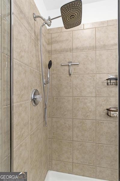 311 OAKVIEW Way Canton - 24