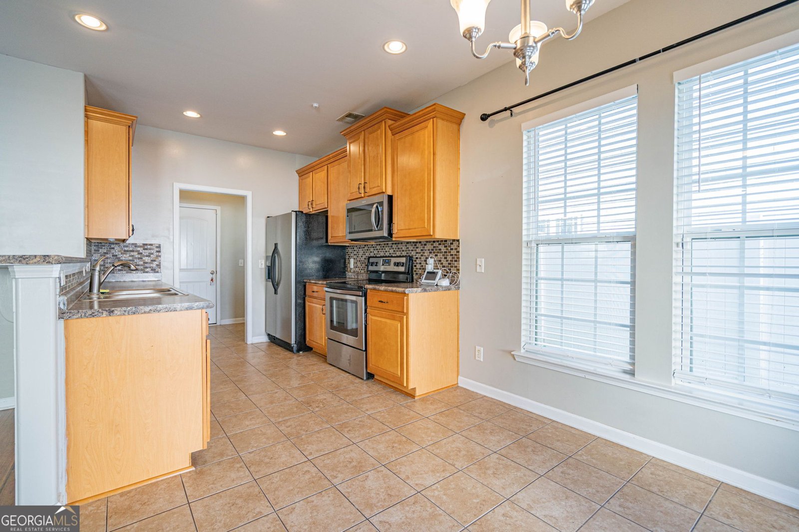 25 Chey Hill Lane Richmond Hill - 12