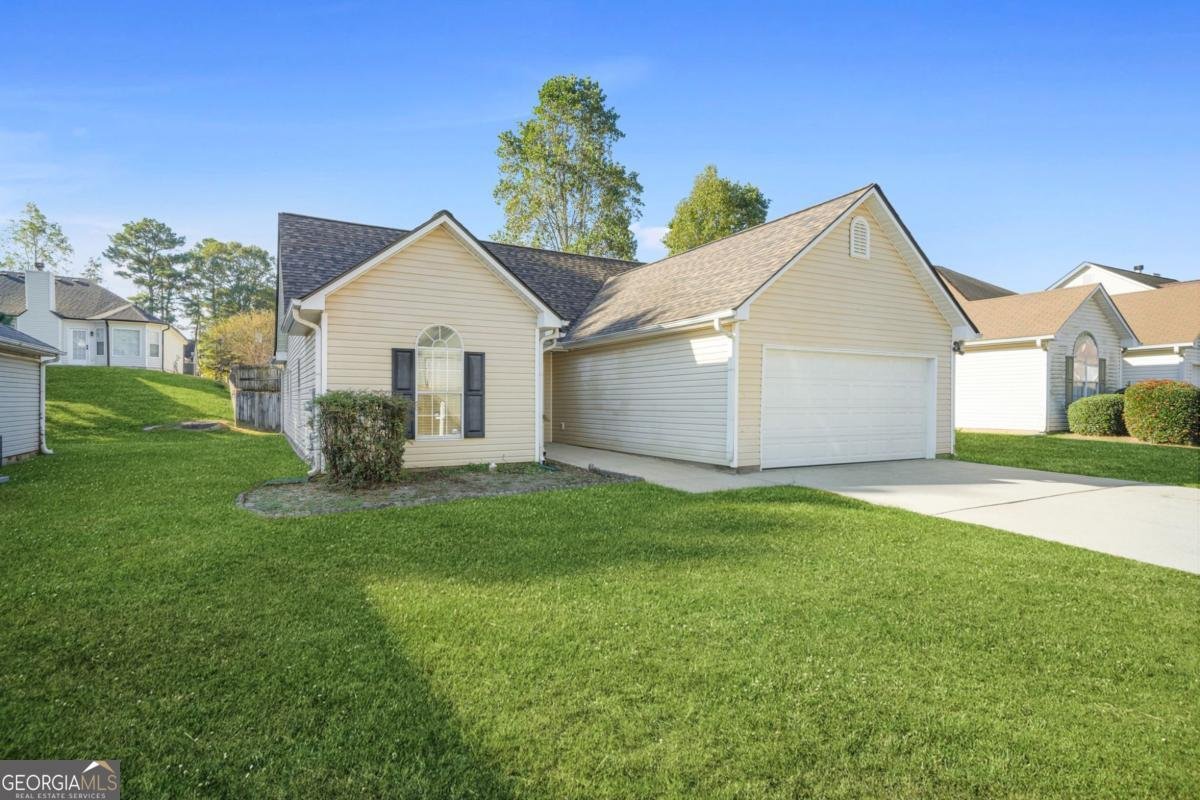 1406 Isleworth Circle Atlanta - 2