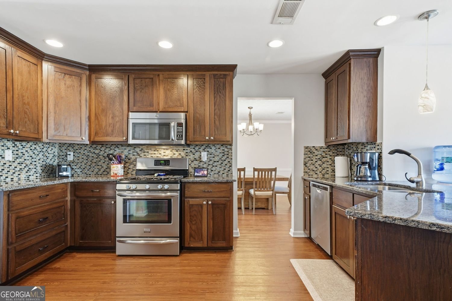 245 Fox Run Loganville - 10