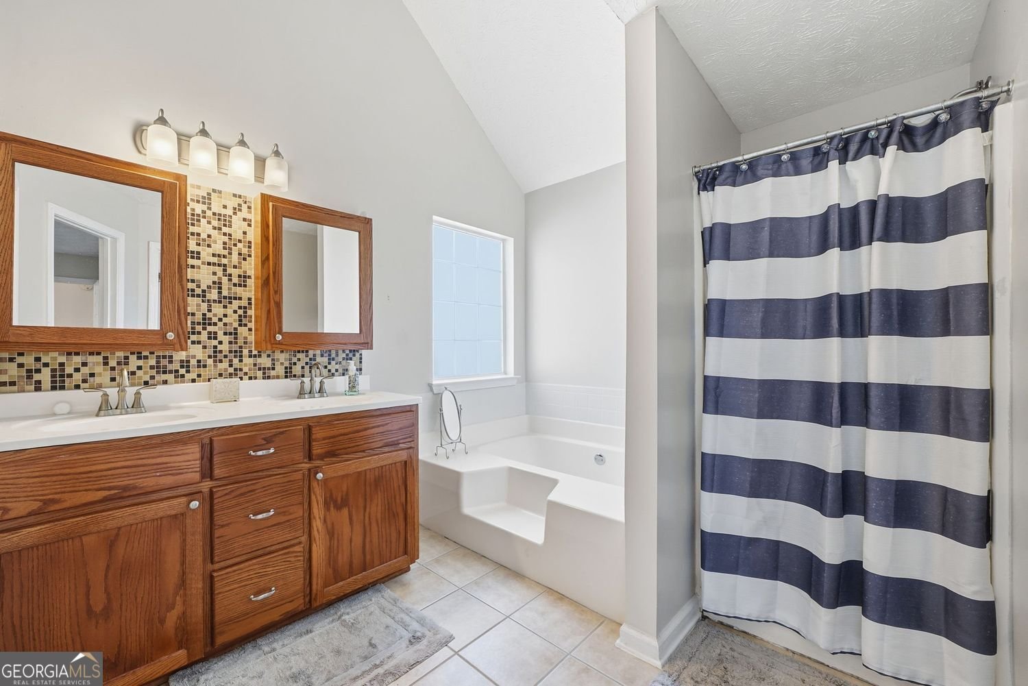 245 Fox Run Loganville - 29