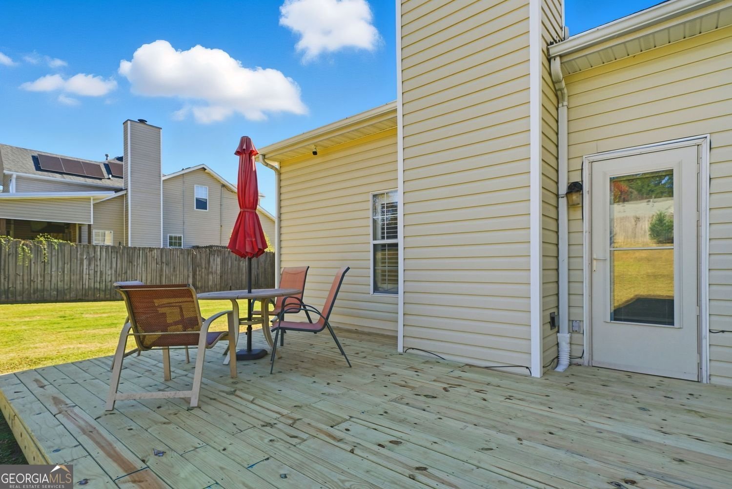 245 Fox Run Loganville - 33