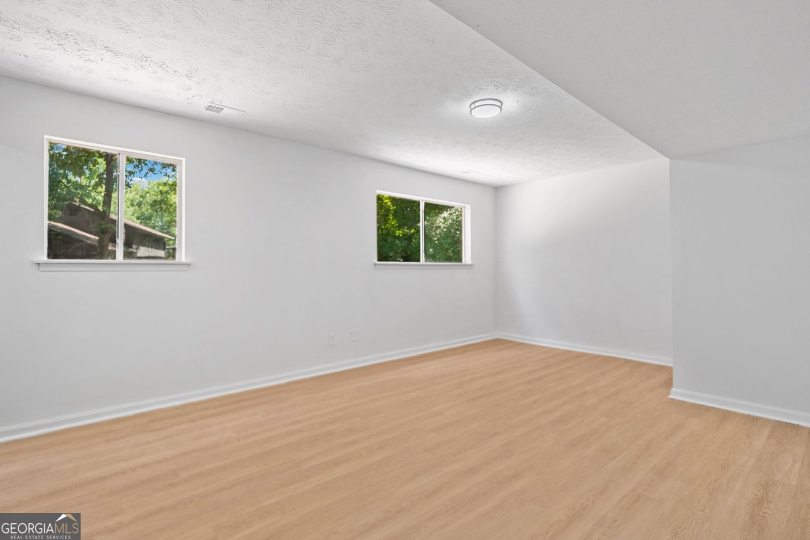 4050 Daron Court Ellenwood - 32