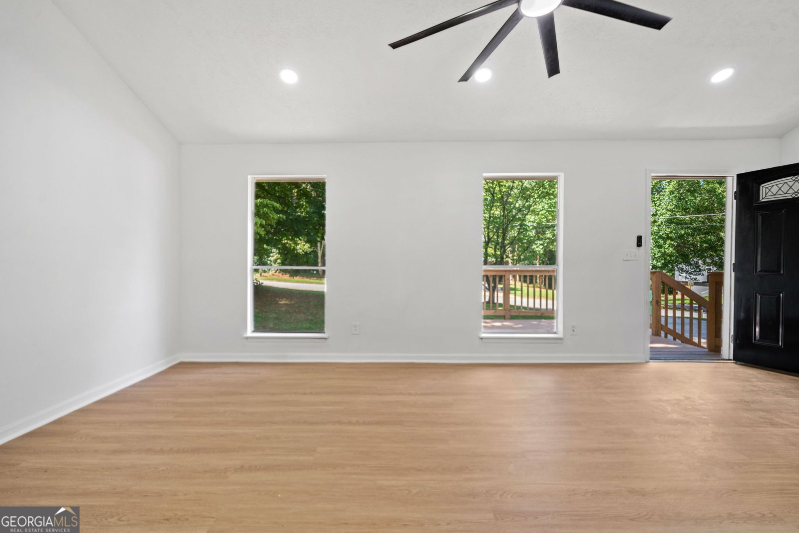 4050 Daron Court Ellenwood - 33