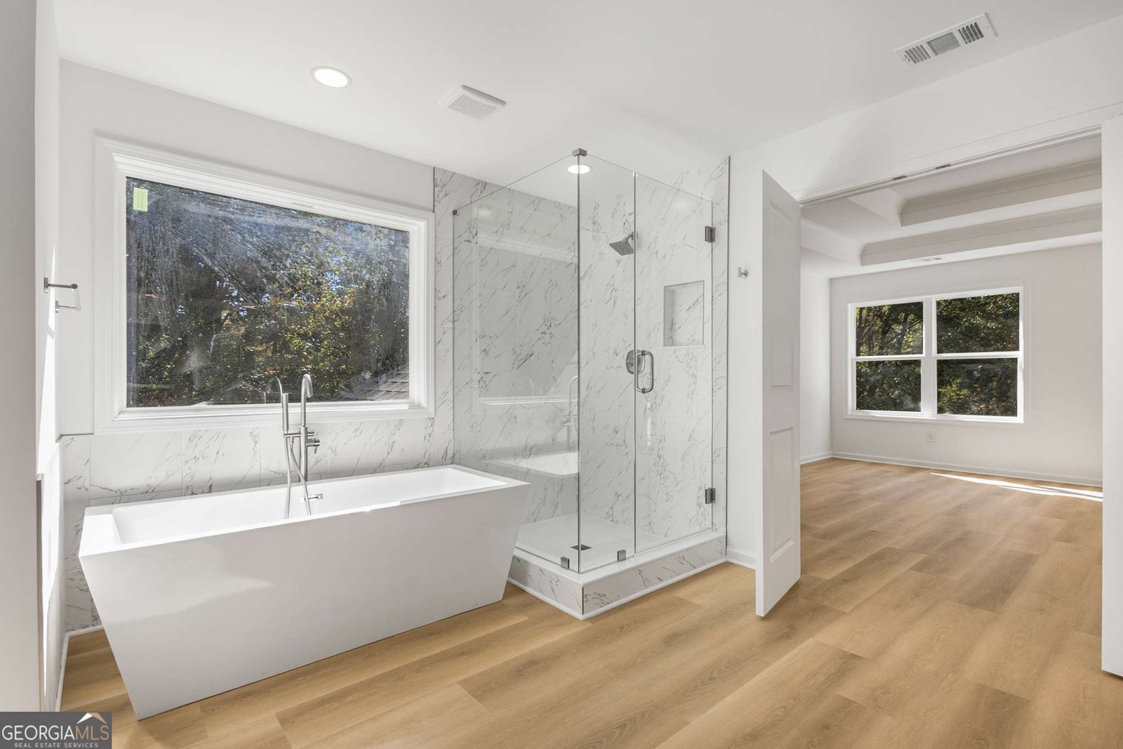 9135 Fox Trail Lane Gainesville - 28