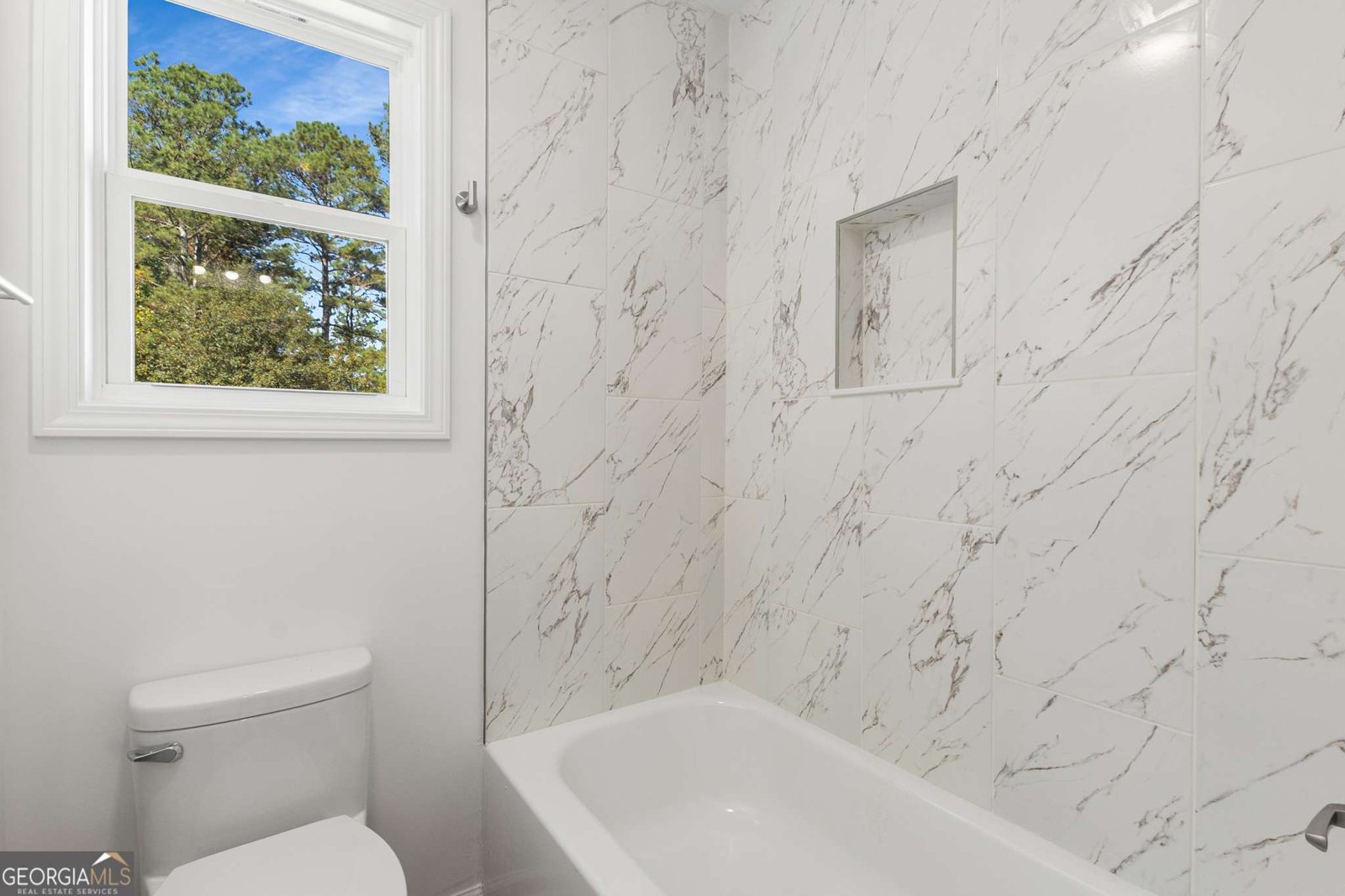 9135 Fox Trail Lane Gainesville - 37