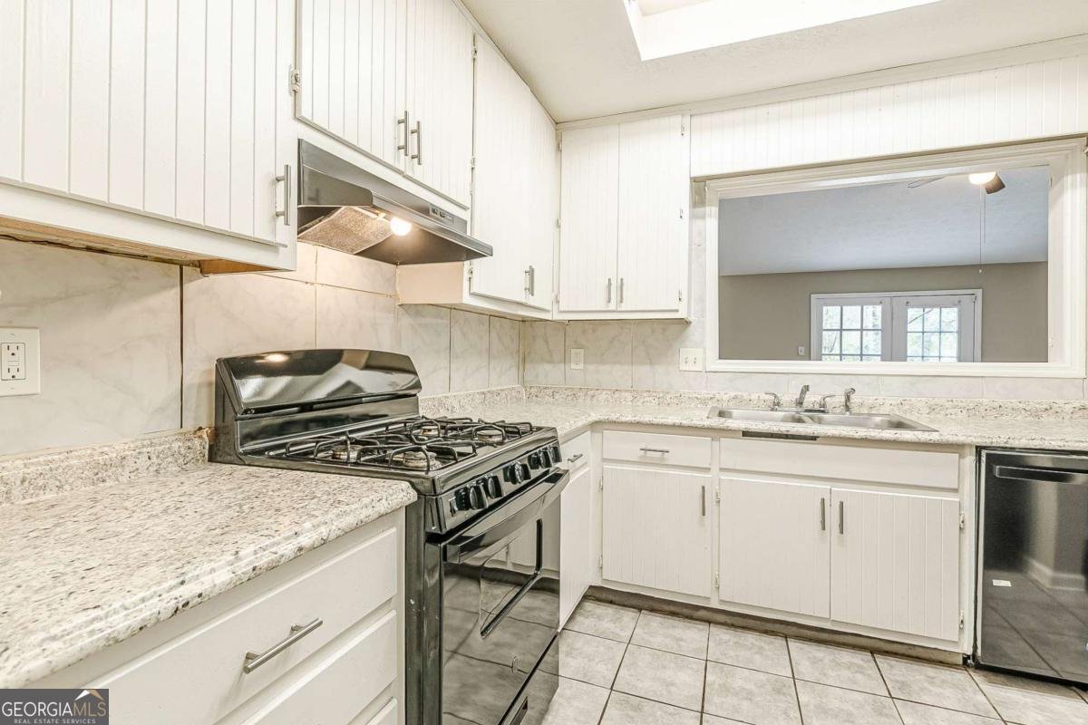 8685 Woodside Lane Jonesboro - 16